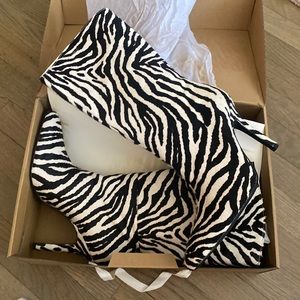 NWT Zara zebra print heeled boots